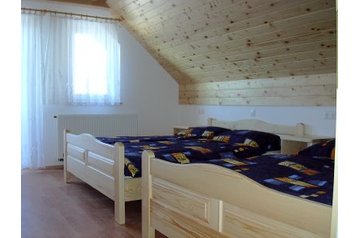 Slovenija Privát Cerkno, Eksterijer